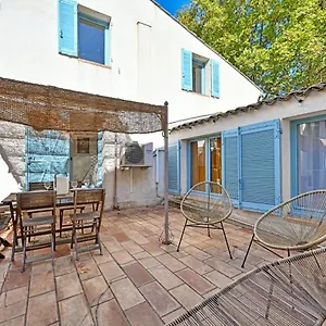 https://la-terrasse-des-carmes-centre-ville-terrasse-clim.aixenprovencehotels.org